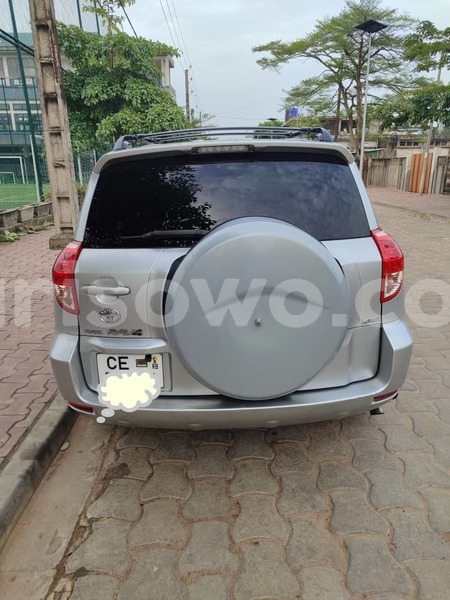 Big with watermark toyota rav4 benin cotonou 20063