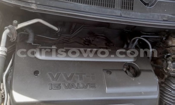 Ra Àlòkù Pontiac Vibe funfun Ọkọ̀ in Cotonou ni Benin Ra Àlòkù Pontiac Vibe funfun Ọkọ̀ in Cotonou ni Benin