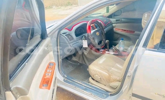 Sayi Na hannu Toyota Camry Brown Mota in Cotonou a Benin