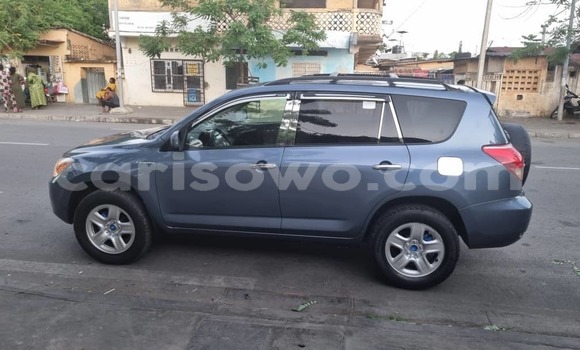 Acheter Occasion Voiture Toyota RAV4 Bleu à Cotonou, Benin Acheter Occasion Voiture Toyota RAV4 Bleu à Cotonou, Benin