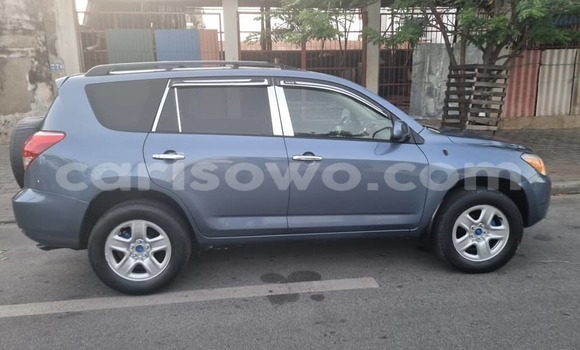 Acheter Occasion Voiture Toyota RAV4 Bleu à Cotonou, Benin Acheter Occasion Voiture Toyota RAV4 Bleu à Cotonou, Benin