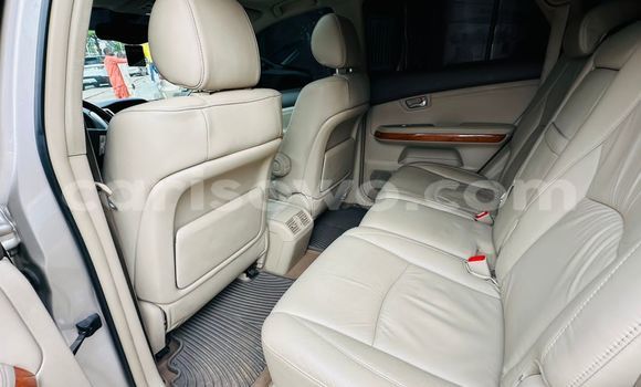 Ra Àlòkù Lexus RX 330 Silver Ọkọ̀ in Cotonou ni Benin Ra Àlòkù Lexus RX 330 Silver Ọkọ̀ in Cotonou ni Benin