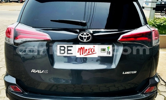 Acheter Occasion Voiture Toyota RAV4 Beige à Cotonou, Benin Acheter Occasion Voiture Toyota RAV4 Beige à Cotonou, Benin