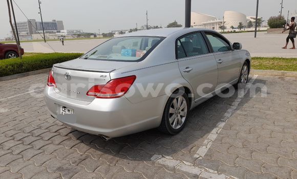 Buy Used Toyota Avalon White Car in Cotonou in Benign