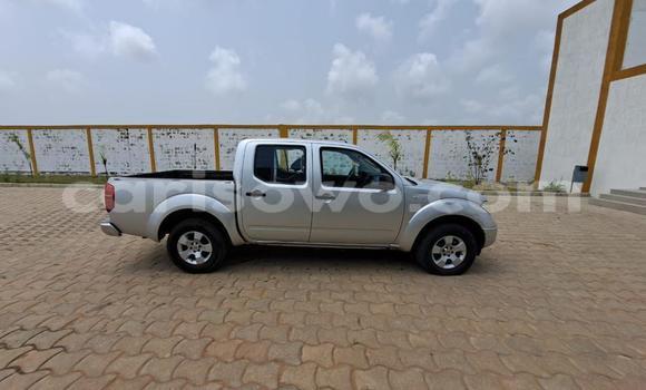 Ra Àlòkù Nissan Pickup funfun Ọkọ̀ in Cotonou ni Benin Ra Àlòkù Nissan Pickup funfun Ọkọ̀ in Cotonou ni Benin