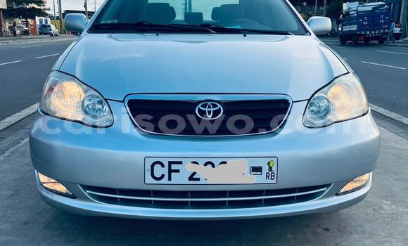 Ra Àlòkù Toyota Corolla funfun Ọkọ̀ in Cotonou ni Benin