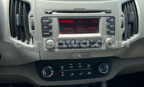 Acheter Occasion Voiture Kia Sportage Beige à Cotonou, Benin Acheter Occasion Voiture Kia Sportage Beige à Cotonou, Benin