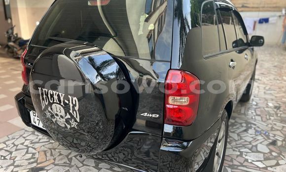 Acheter Occasion Voiture Toyota RAV4 Noir à Cotonou, Benin Acheter Occasion Voiture Toyota RAV4 Noir à Cotonou, Benin
