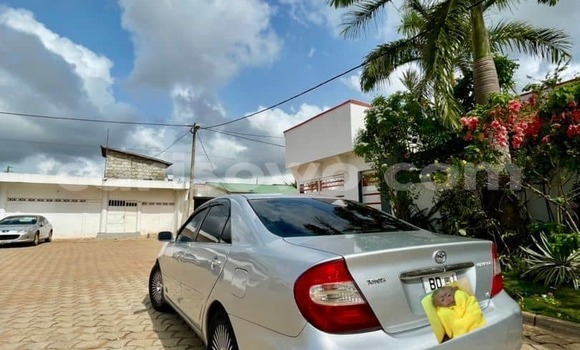 Acheter Occasion Voiture Toyota Camry Blanc à Cotonou, Benin Acheter Occasion Voiture Toyota Camry Blanc à Cotonou, Benin