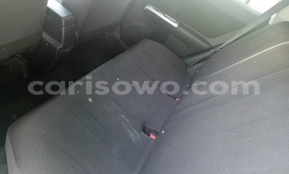 Acheter Occasion Voiture Mercedes-Benz ML–Class Blanc à Cotonou, Benin Acheter Occasion Voiture Mercedes-Benz ML–Class Blanc à Cotonou, Benin