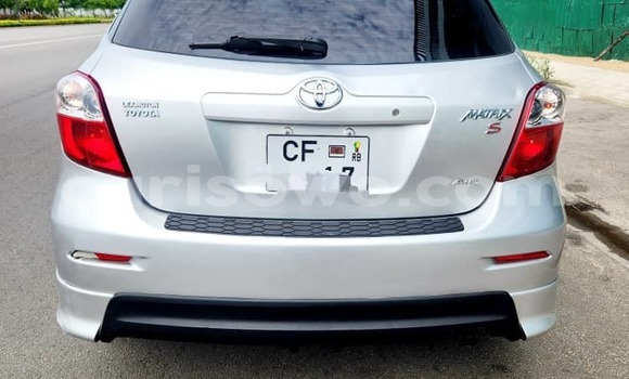 Acheter Occasion Voiture Toyota Matrix Gris à Cotonou, Benin