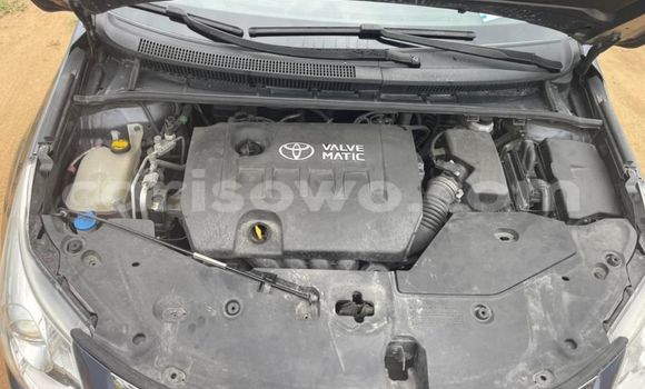 Buy Used Toyota Avensis Blue Car in Cotonou in Benign Buy Used Toyota Avensis Blue Car in Cotonou in Benign