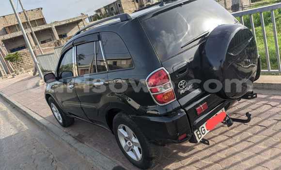 Sayi Na hannu Toyota RAV4 Black Mota in Cotonou a Benin Sayi Na hannu Toyota RAV4 Black Mota in Cotonou a Benin