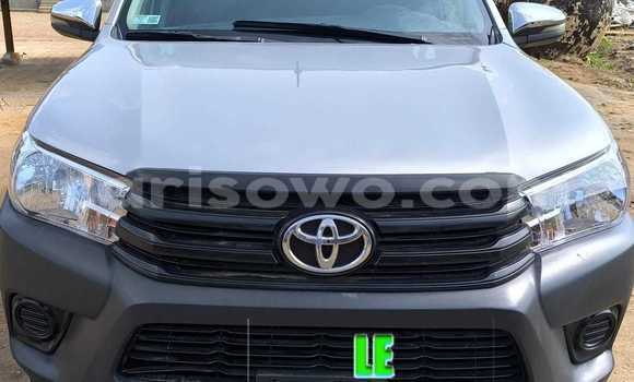 Acheter Occasion Voiture Toyota Hilux Gris à Cotonou, Benin Acheter Occasion Voiture Toyota Hilux Gris à Cotonou, Benin