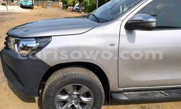 Acheter Occasion Voiture Toyota Hilux Gris à Cotonou, Benin Acheter Occasion Voiture Toyota Hilux Gris à Cotonou, Benin