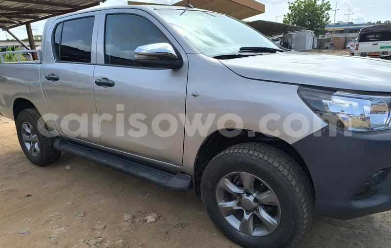 Big with watermark toyota hilux benin cotonou 20149