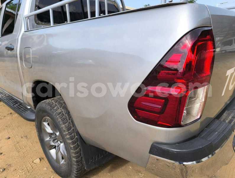 Big with watermark toyota hilux benin cotonou 20149