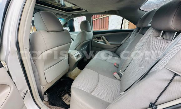 Ra Àlòkù Toyota Camry Silver Ọkọ̀ in Cotonou ni Benin Ra Àlòkù Toyota Camry Silver Ọkọ̀ in Cotonou ni Benin