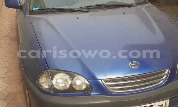 Sayi Na hannu Toyota Avensis Blue Mota in Cotonou a Benin Sayi Na hannu Toyota Avensis Blue Mota in Cotonou a Benin