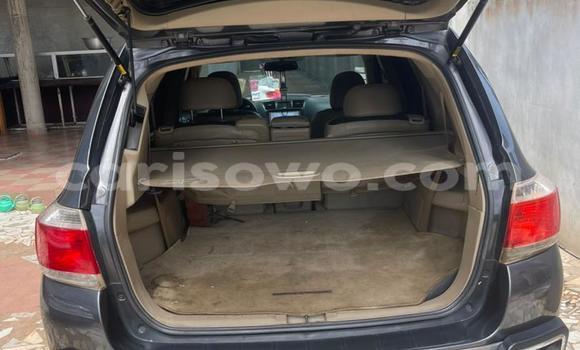 Ra Àlòkù Toyota Highlander Brown Ọkọ̀ in Cotonou ni Benin Ra Àlòkù Toyota Highlander Brown Ọkọ̀ in Cotonou ni Benin