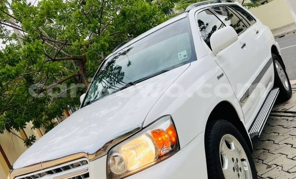 Buy Used Toyota Highlander White Car in Cotonou in Benign Buy Used Toyota Highlander White Car in Cotonou in Benign