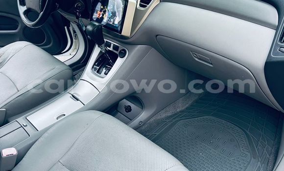 Buy Used Toyota Highlander White Car in Cotonou in Benign Buy Used Toyota Highlander White Car in Cotonou in Benign