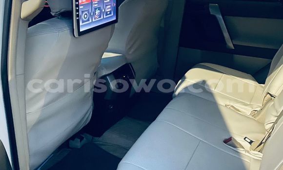 Acheter Occasion Voiture Toyota Land Cruiser Prado Blanc à Cotonou, Benin Acheter Occasion Voiture Toyota Land Cruiser Prado Blanc à Cotonou, Benin