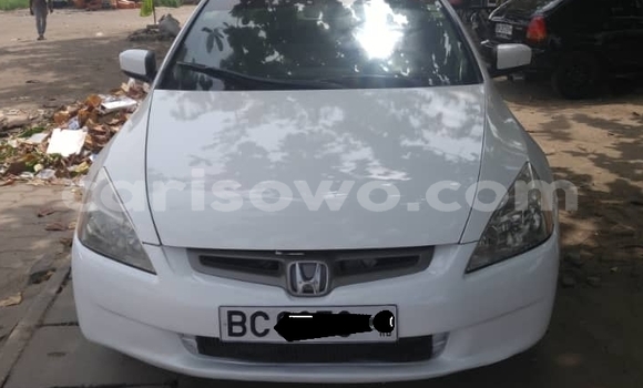 Acheter Occasion Voiture Honda Accord Blanc à Cotonou, Benin Acheter Occasion Voiture Honda Accord Blanc à Cotonou, Benin