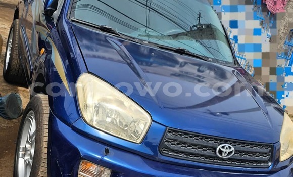 Ra Àlòkù Toyota RAV4 Blue Ọkọ̀ in Cotonou ni Benin