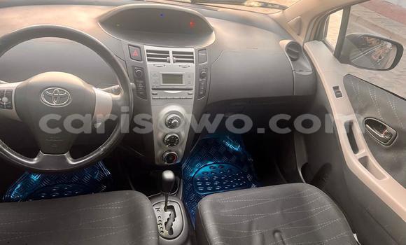 Ra Àlòkù Toyota Yaris Silver Ọkọ̀ in Cotonou ni Benin Ra Àlòkù Toyota Yaris Silver Ọkọ̀ in Cotonou ni Benin