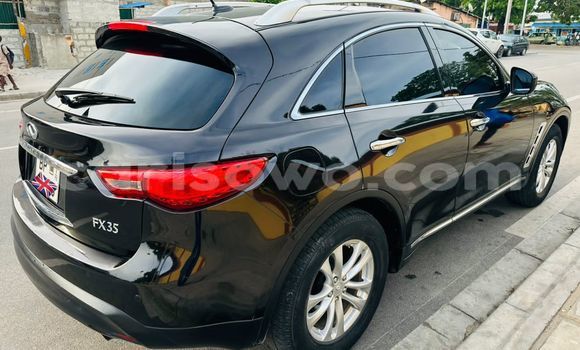 Sayi Na hannu Infiniti FX–Series Black Mota in Cotonou a Benin