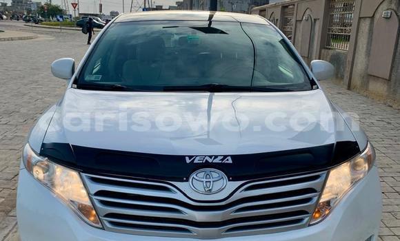 Acheter Occasion Voiture Toyota Venza Blanc à Cotonou, Benin