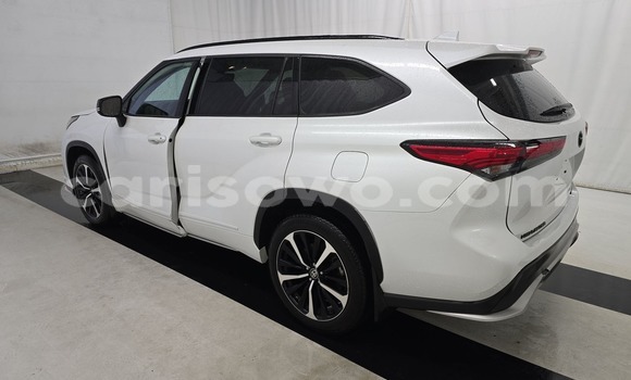 Sayi Sabo Toyota Highlander Sauran Mota in Cotonou a Benin Sayi Sabo Toyota Highlander Sauran Mota in Cotonou a Benin