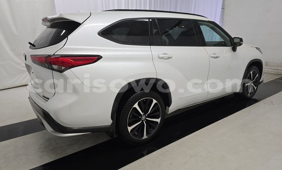 Sayi Sabo Toyota Highlander Sauran Mota in Cotonou a Benin Sayi Sabo Toyota Highlander Sauran Mota in Cotonou a Benin