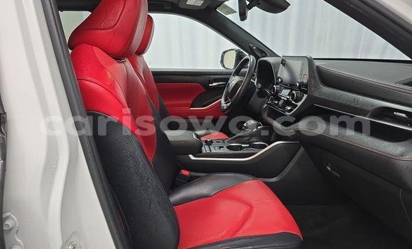 Sayi Sabo Toyota Highlander Sauran Mota in Cotonou a Benin Sayi Sabo Toyota Highlander Sauran Mota in Cotonou a Benin