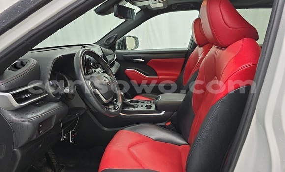 Sayi Sabo Toyota Highlander Sauran Mota in Cotonou a Benin Sayi Sabo Toyota Highlander Sauran Mota in Cotonou a Benin