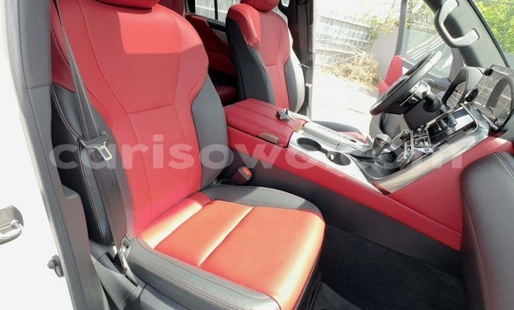 Sayi Sabo Lexus LX White Mota in Cotonou a Benin Sayi Sabo Lexus LX White Mota in Cotonou a Benin