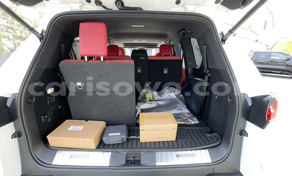 Sayi Sabo Lexus LX White Mota in Cotonou a Benin Sayi Sabo Lexus LX White Mota in Cotonou a Benin