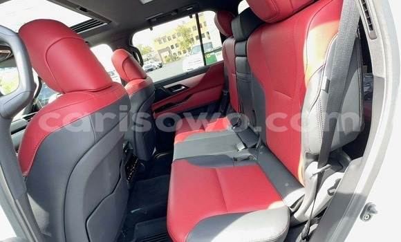 Sayi Sabo Lexus LX White Mota in Cotonou a Benin Sayi Sabo Lexus LX White Mota in Cotonou a Benin