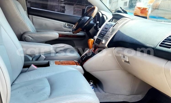 Sayi Na hannu Lexus RX 330 Azurfa Mota in Cotonou a Benin Sayi Na hannu Lexus RX 330 Azurfa Mota in Cotonou a Benin
