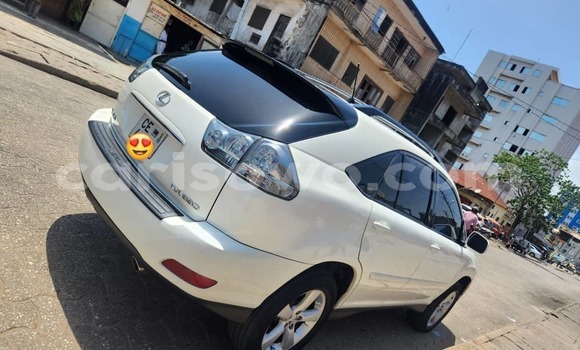 Sayi Na hannu Lexus RX 330 Azurfa Mota in Cotonou a Benin Sayi Na hannu Lexus RX 330 Azurfa Mota in Cotonou a Benin
