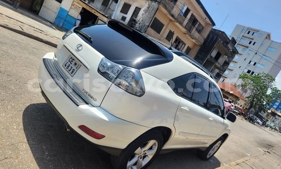 Sayi Na hannu Lexus RX 330 Azurfa Mota in Cotonou a Benin Sayi Na hannu Lexus RX 330 Azurfa Mota in Cotonou a Benin