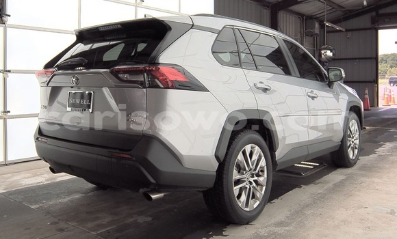 Sayi Imported Toyota RAV4 Sauran Mota in Cotonou a Benin Sayi Imported Toyota RAV4 Sauran Mota in Cotonou a Benin