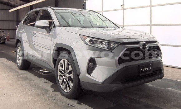 Sayi Imported Toyota RAV4 Sauran Mota in Cotonou a Benin Sayi Imported Toyota RAV4 Sauran Mota in Cotonou a Benin