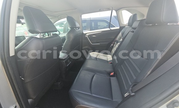 Sayi Imported Toyota RAV4 Sauran Mota in Cotonou a Benin Sayi Imported Toyota RAV4 Sauran Mota in Cotonou a Benin