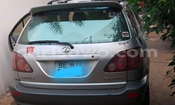 Ra Àlòkù Lexus RX 300 Alagara Ọkọ̀ in Cotonou ni Benin Ra Àlòkù Lexus RX 300 Alagara Ọkọ̀ in Cotonou ni Benin