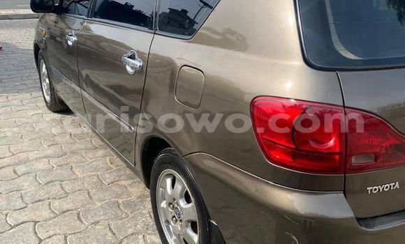 Sayi Na hannu Toyota Avensis Sauran Mota in Cotonou a Benin Sayi Na hannu Toyota Avensis Sauran Mota in Cotonou a Benin