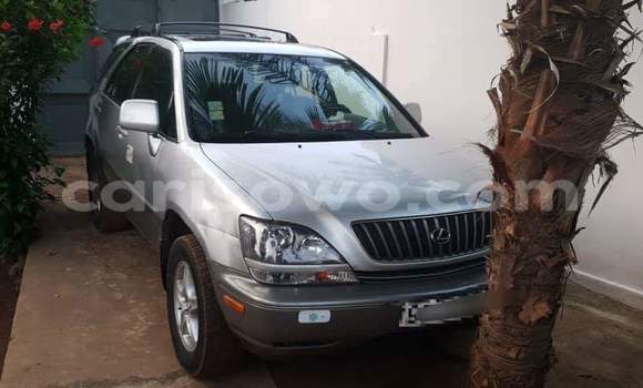 Ra Àlòkù Lexus RX 300 Alagara Ọkọ̀ in Cotonou ni Benin Ra Àlòkù Lexus RX 300 Alagara Ọkọ̀ in Cotonou ni Benin