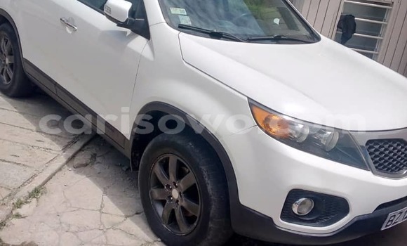 Acheter Occasion Voiture Kia Sorento Blanc à Cotonou, Benin Acheter Occasion Voiture Kia Sorento Blanc à Cotonou, Benin