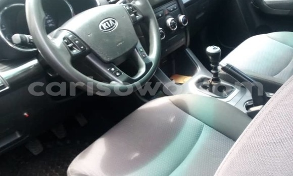 Acheter Occasion Voiture Kia Sorento Blanc à Cotonou, Benin Acheter Occasion Voiture Kia Sorento Blanc à Cotonou, Benin